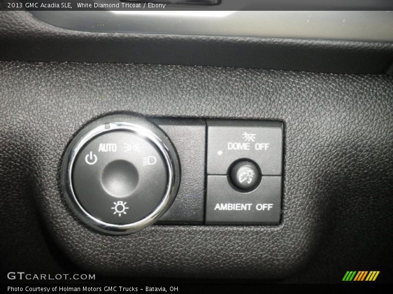 White Diamond Tricoat / Ebony 2013 GMC Acadia SLE