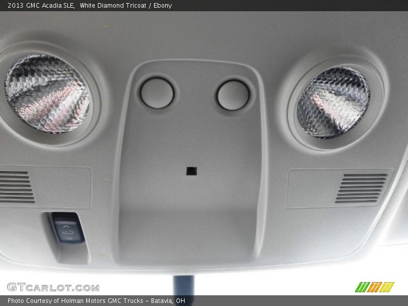 White Diamond Tricoat / Ebony 2013 GMC Acadia SLE