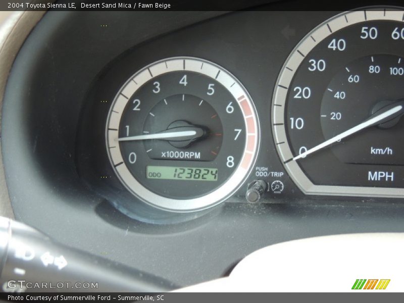 Desert Sand Mica / Fawn Beige 2004 Toyota Sienna LE