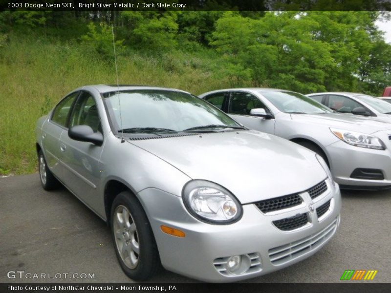 Front 3/4 View of 2003 Neon SXT