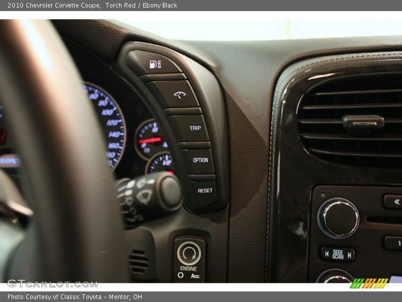 Controls of 2010 Corvette Coupe
