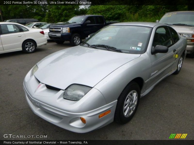 Ultra Silver Metallic / Graphite 2002 Pontiac Sunfire SE Coupe