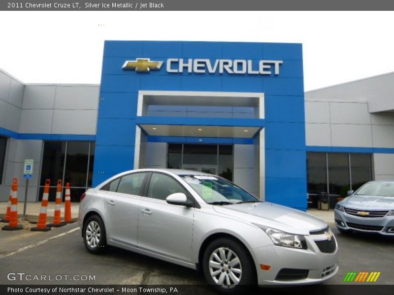 Silver Ice Metallic / Jet Black 2011 Chevrolet Cruze LT