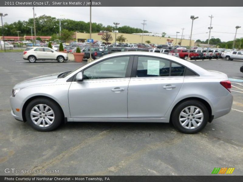 Silver Ice Metallic / Jet Black 2011 Chevrolet Cruze LT