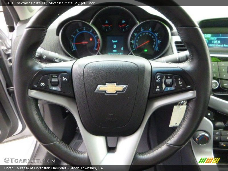 Silver Ice Metallic / Jet Black 2011 Chevrolet Cruze LT