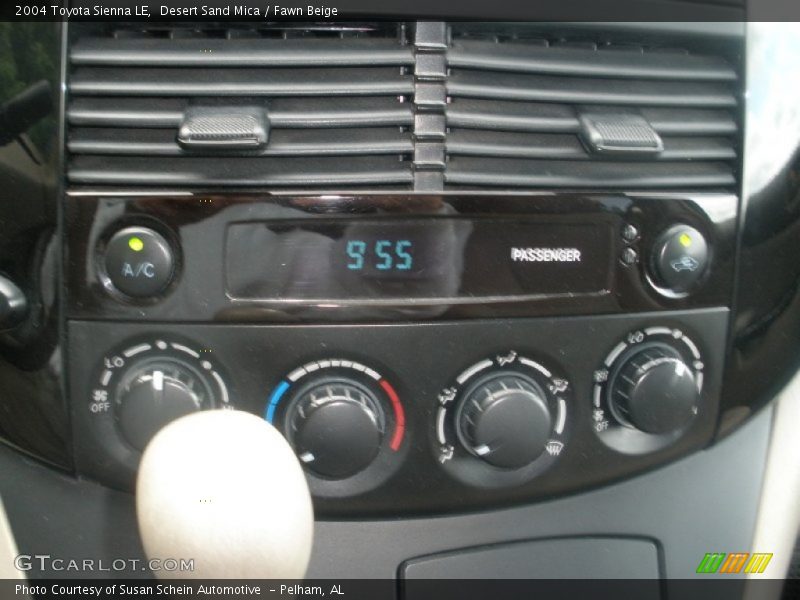Desert Sand Mica / Fawn Beige 2004 Toyota Sienna LE