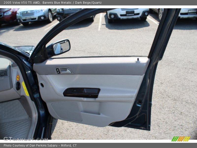 Barents Blue Metallic / Dark Beige/Quartz 2005 Volvo V50 T5 AWD
