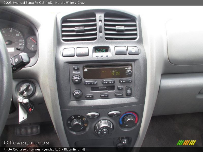 Nordic White / Gray 2003 Hyundai Santa Fe GLS 4WD