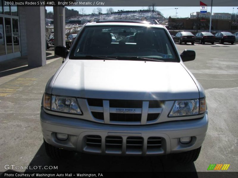 Bright Silver Metallic / Gray 2003 Isuzu Rodeo S V6 4WD