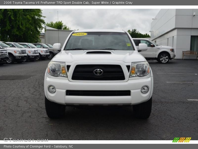 Super White / Graphite Gray 2006 Toyota Tacoma V6 PreRunner TRD Sport Double Cab