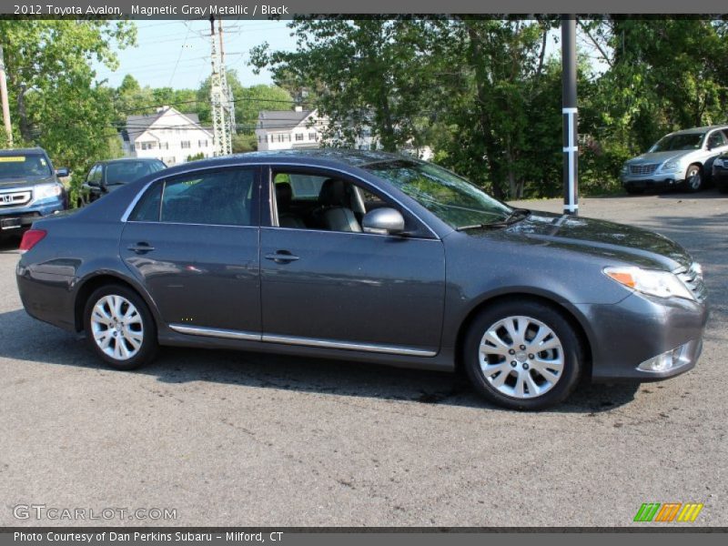 Magnetic Gray Metallic / Black 2012 Toyota Avalon