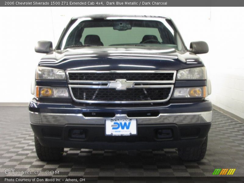 Dark Blue Metallic / Dark Charcoal 2006 Chevrolet Silverado 1500 Z71 Extended Cab 4x4