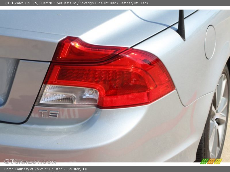 Electric Silver Metallic / Soverign Hide Off Black Leather/Off Black 2011 Volvo C70 T5