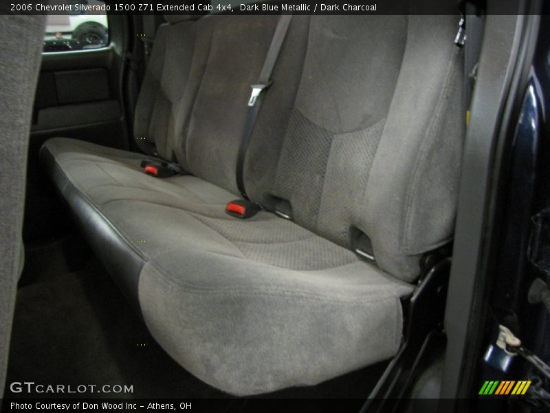 Dark Blue Metallic / Dark Charcoal 2006 Chevrolet Silverado 1500 Z71 Extended Cab 4x4