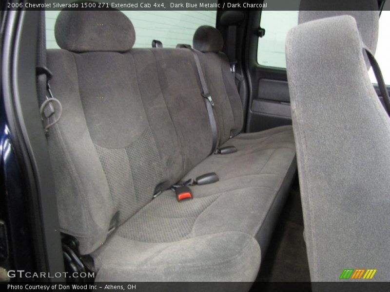 Dark Blue Metallic / Dark Charcoal 2006 Chevrolet Silverado 1500 Z71 Extended Cab 4x4