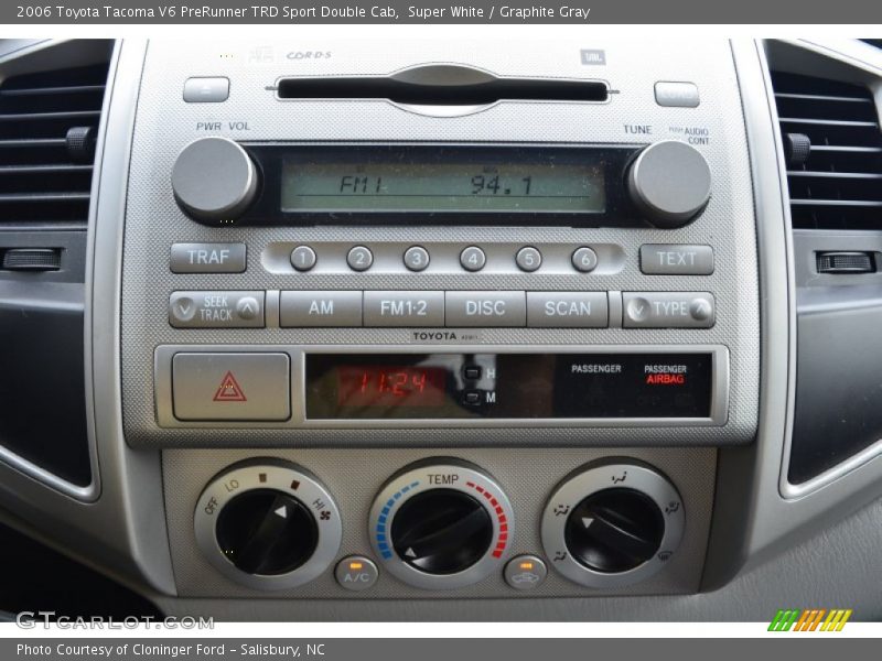 Super White / Graphite Gray 2006 Toyota Tacoma V6 PreRunner TRD Sport Double Cab