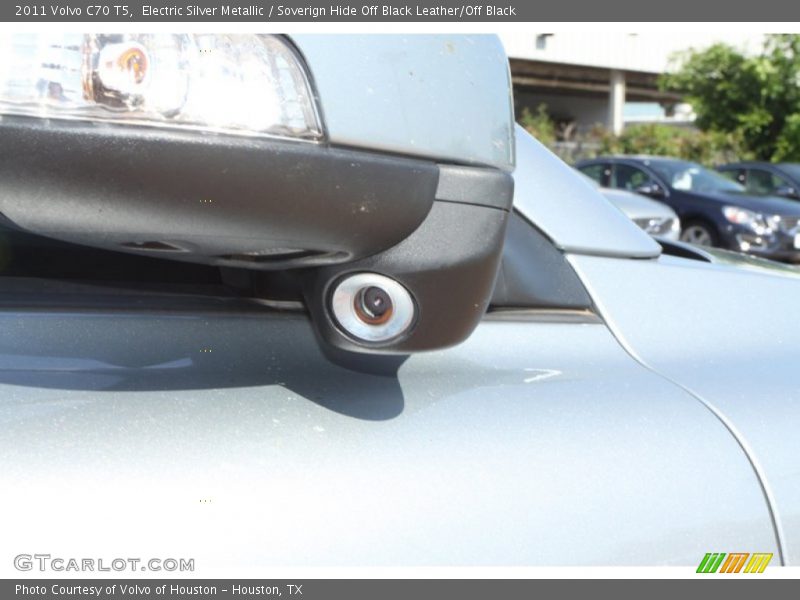 Electric Silver Metallic / Soverign Hide Off Black Leather/Off Black 2011 Volvo C70 T5