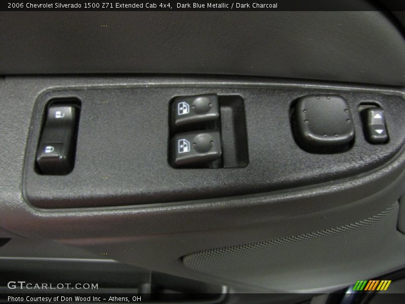 Dark Blue Metallic / Dark Charcoal 2006 Chevrolet Silverado 1500 Z71 Extended Cab 4x4