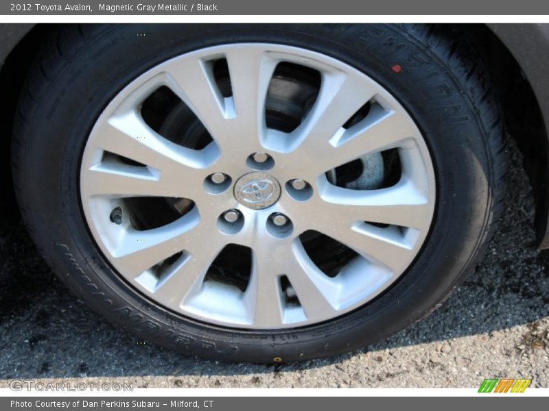 Magnetic Gray Metallic / Black 2012 Toyota Avalon