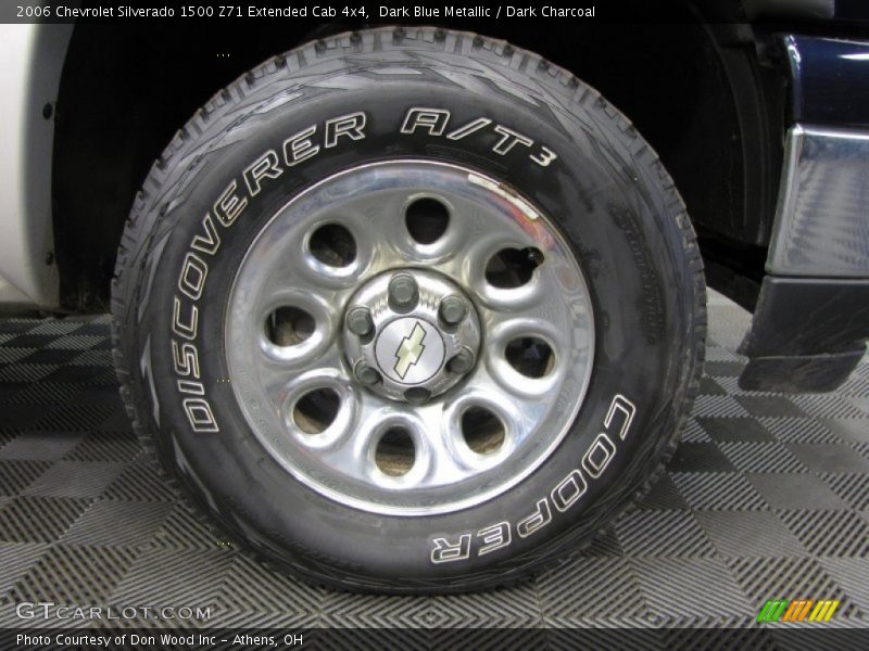 Dark Blue Metallic / Dark Charcoal 2006 Chevrolet Silverado 1500 Z71 Extended Cab 4x4