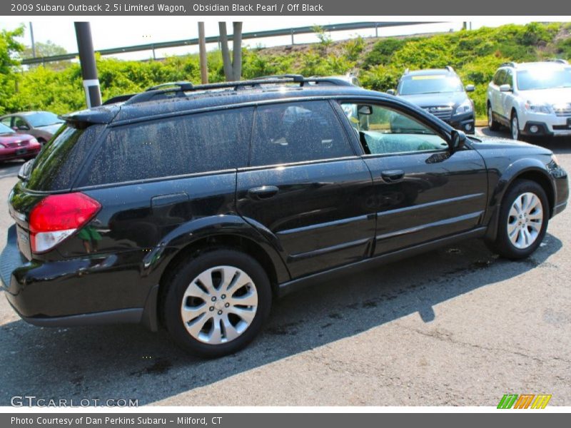 Obsidian Black Pearl / Off Black 2009 Subaru Outback 2.5i Limited Wagon