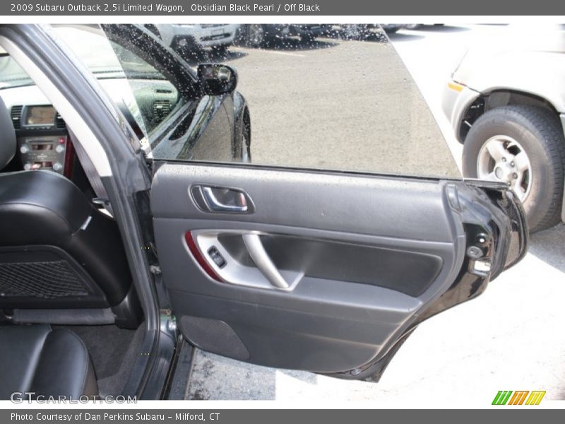 Obsidian Black Pearl / Off Black 2009 Subaru Outback 2.5i Limited Wagon