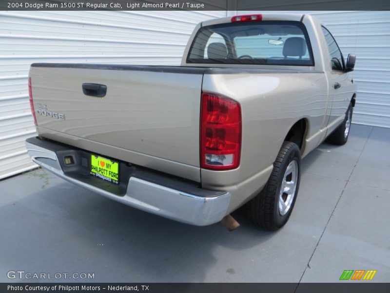 Light Almond Pearl / Taupe 2004 Dodge Ram 1500 ST Regular Cab