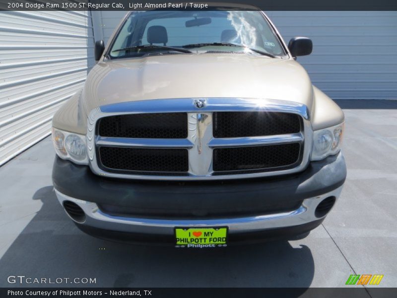 Light Almond Pearl / Taupe 2004 Dodge Ram 1500 ST Regular Cab