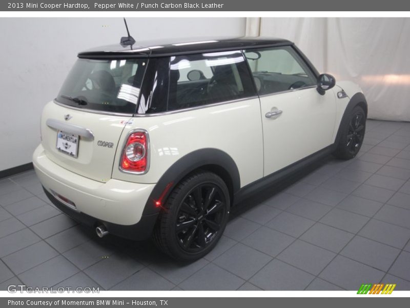 Pepper White / Punch Carbon Black Leather 2013 Mini Cooper Hardtop