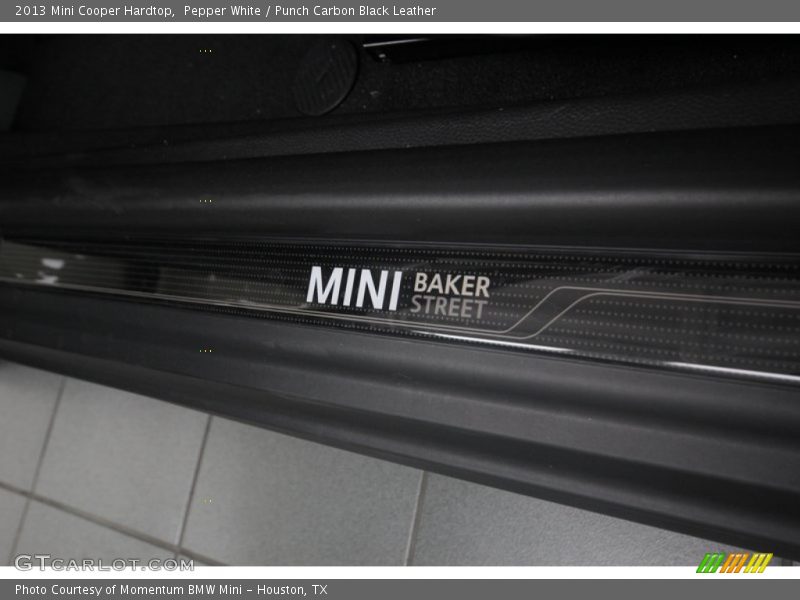 Pepper White / Punch Carbon Black Leather 2013 Mini Cooper Hardtop