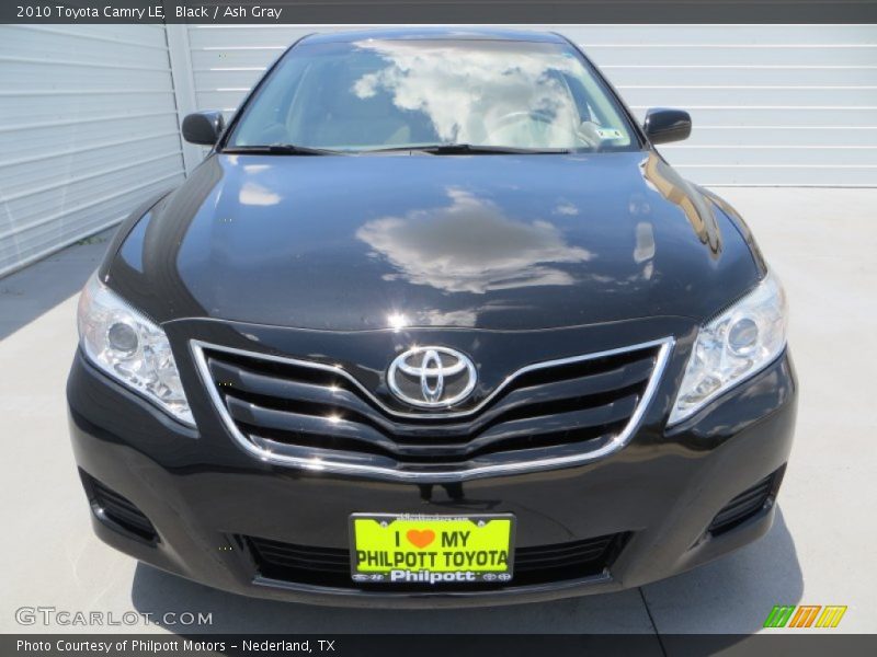 Black / Ash Gray 2010 Toyota Camry LE