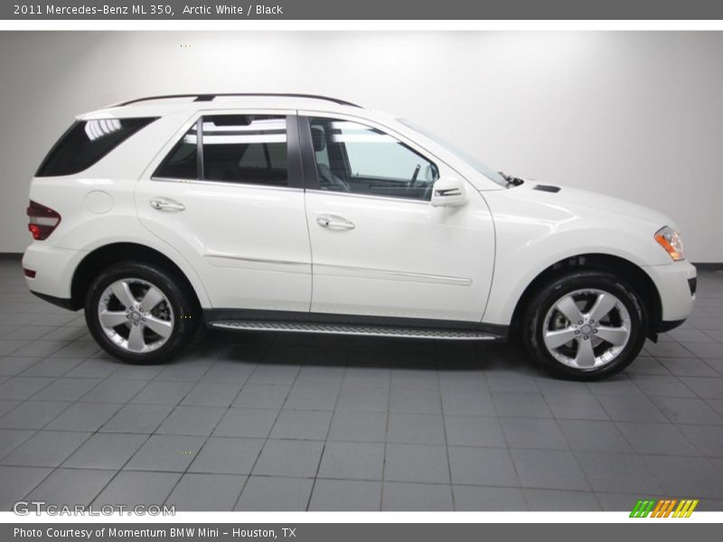 Arctic White / Black 2011 Mercedes-Benz ML 350