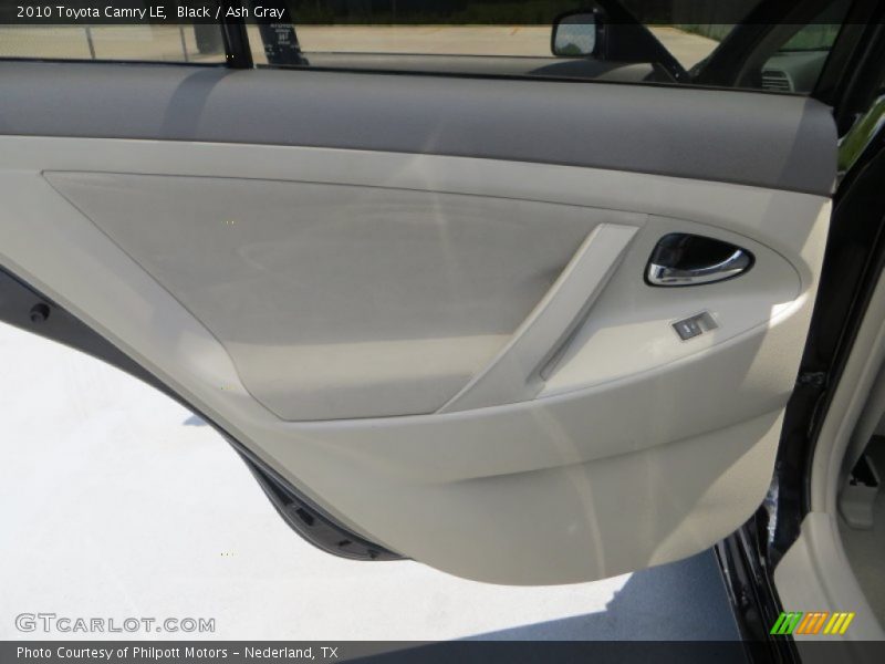 Black / Ash Gray 2010 Toyota Camry LE