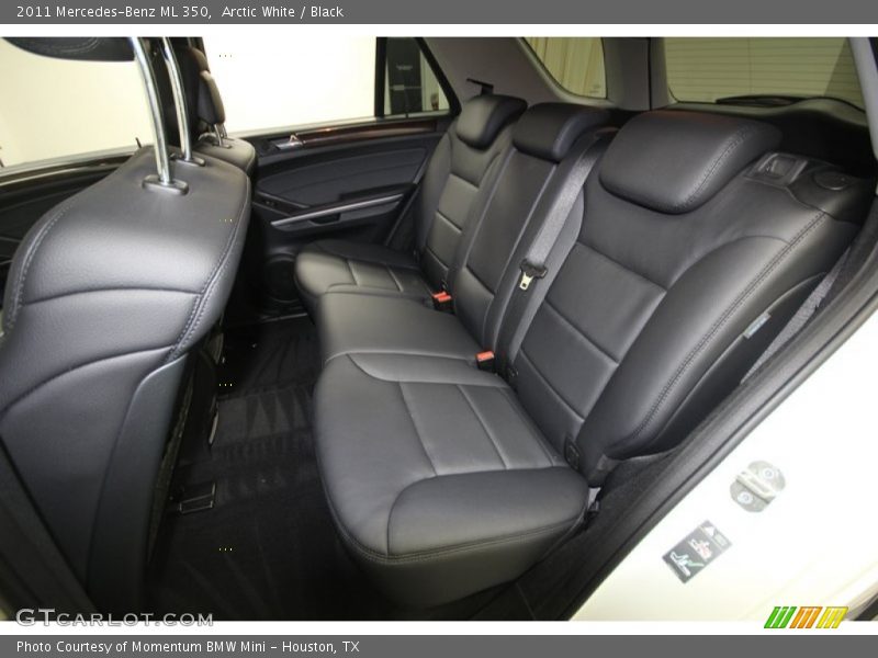 Arctic White / Black 2011 Mercedes-Benz ML 350