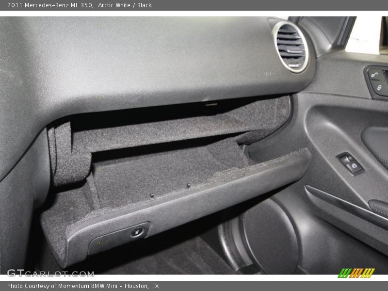 Arctic White / Black 2011 Mercedes-Benz ML 350