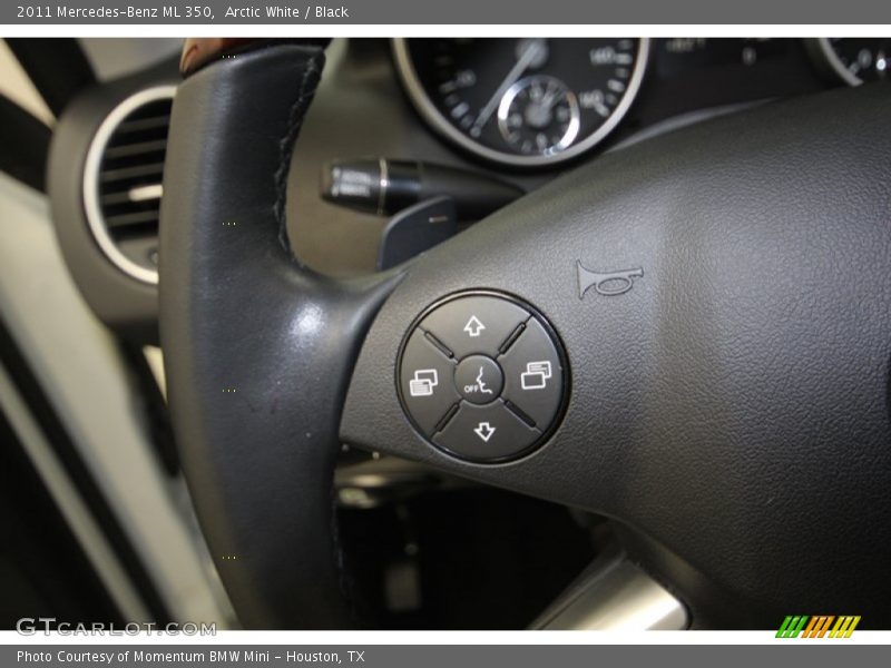 Arctic White / Black 2011 Mercedes-Benz ML 350