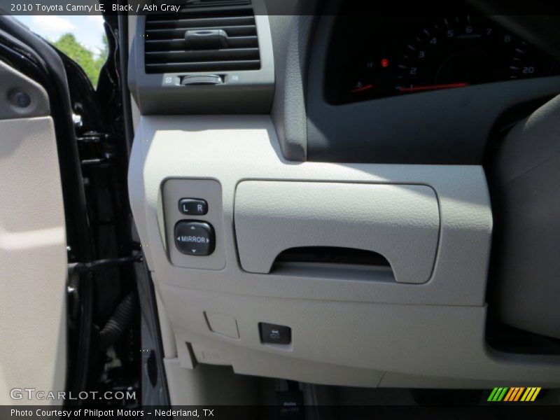 Black / Ash Gray 2010 Toyota Camry LE