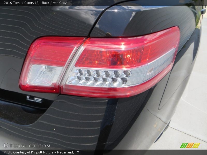 Black / Ash Gray 2010 Toyota Camry LE