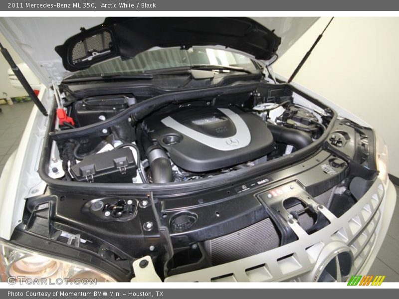 Arctic White / Black 2011 Mercedes-Benz ML 350