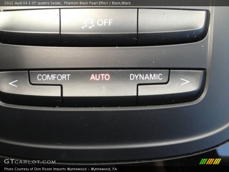 Phantom Black Pearl Effect / Black/Black 2012 Audi S4 3.0T quattro Sedan