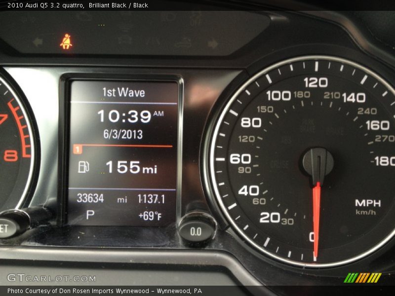 Brilliant Black / Black 2010 Audi Q5 3.2 quattro