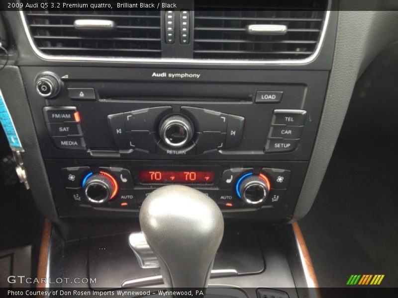 Brilliant Black / Black 2009 Audi Q5 3.2 Premium quattro