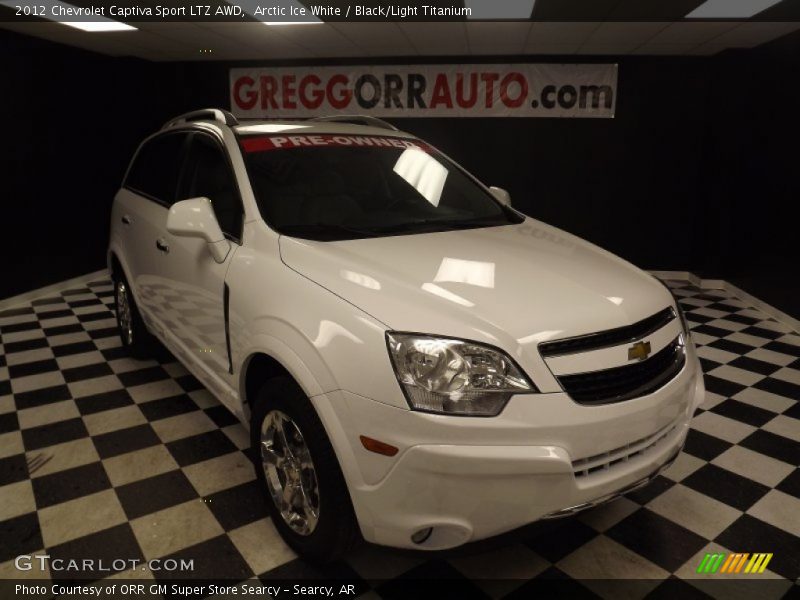 Arctic Ice White / Black/Light Titanium 2012 Chevrolet Captiva Sport LTZ AWD