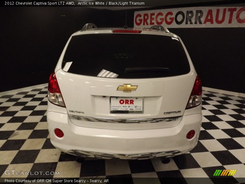 Arctic Ice White / Black/Light Titanium 2012 Chevrolet Captiva Sport LTZ AWD