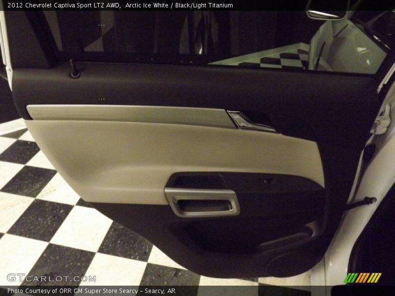 Arctic Ice White / Black/Light Titanium 2012 Chevrolet Captiva Sport LTZ AWD