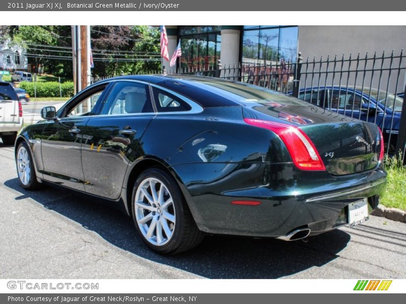 Botanical Green Metallic / Ivory/Oyster 2011 Jaguar XJ XJ