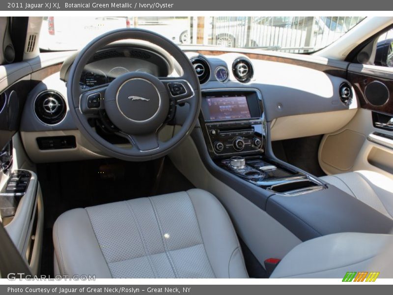 Botanical Green Metallic / Ivory/Oyster 2011 Jaguar XJ XJ