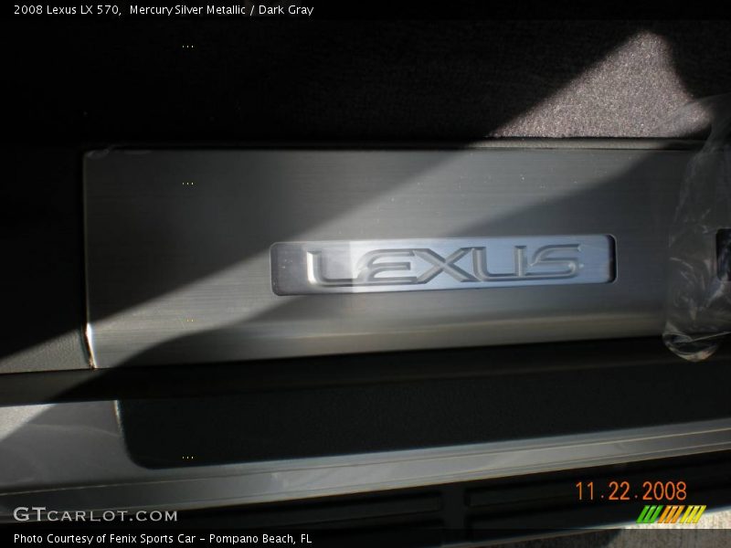 Mercury Silver Metallic / Dark Gray 2008 Lexus LX 570