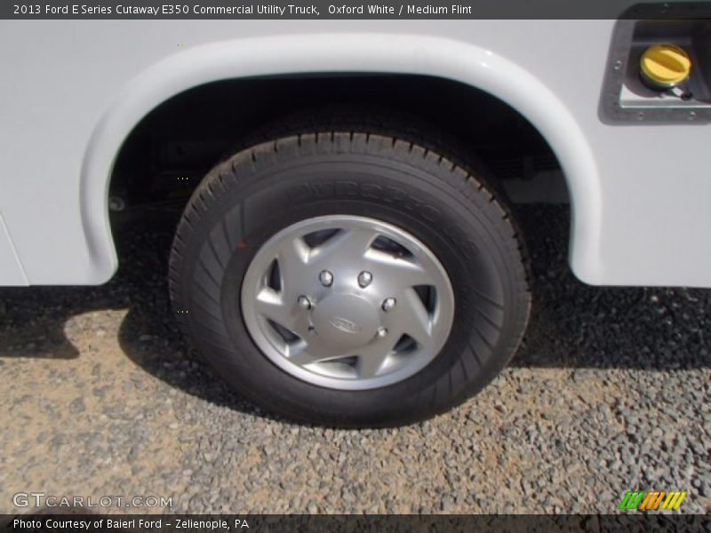  2013 E Series Cutaway E350 Commercial Utility Truck Wheel