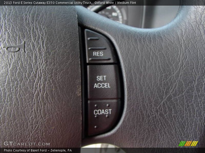 Oxford White / Medium Flint 2013 Ford E Series Cutaway E350 Commercial Utility Truck